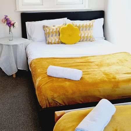 Browning House 3 Bedroom 6 Beds Long Or Short Stay Derby Buitenkant foto