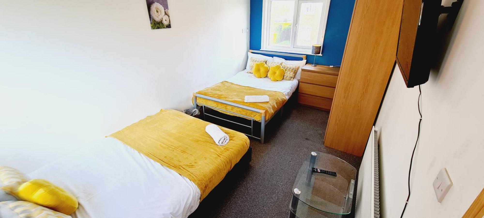 Browning House 3 Bedroom 6 Beds Long Or Short Stay Derby Buitenkant foto