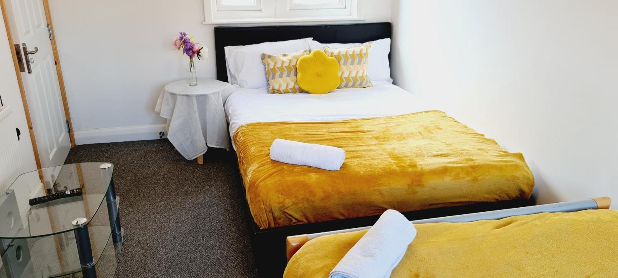 Browning House 3 Bedroom 6 Beds Long Or Short Stay Derby Buitenkant foto